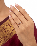 புத்திசாலித்தனமான வைர நெக்லஸ்
