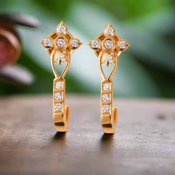 The Siyusha 22k Yellow Gold J-Type Diamond Studs EFIF Diamonds