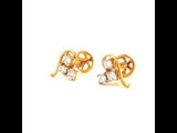 PRETTY DIAMOND STUDS