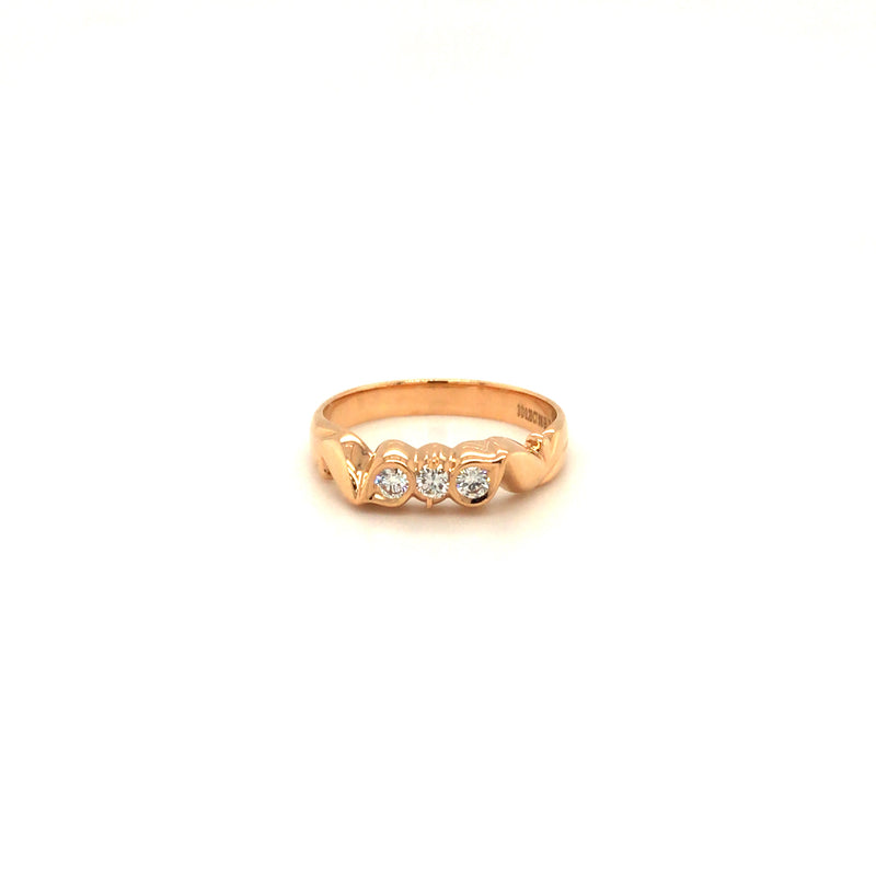 Stunning Foliate 18 Karat Gold And Diamond Ring